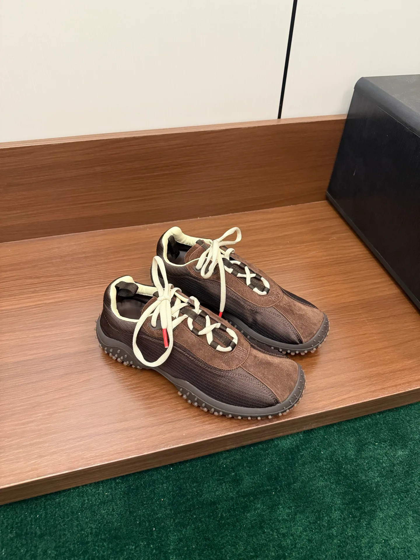 Women's Sneakers MIU MIU 18042058