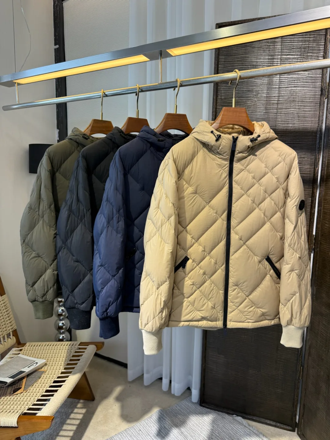 Куртки И Пуховики Мужские Moncler 18568140