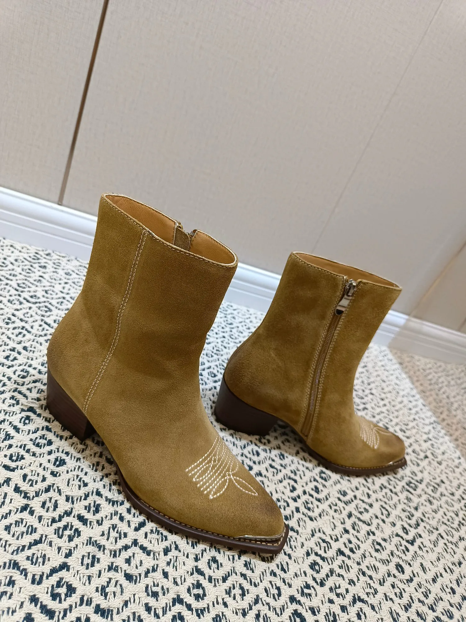 Women's Booties CELINE 17997777