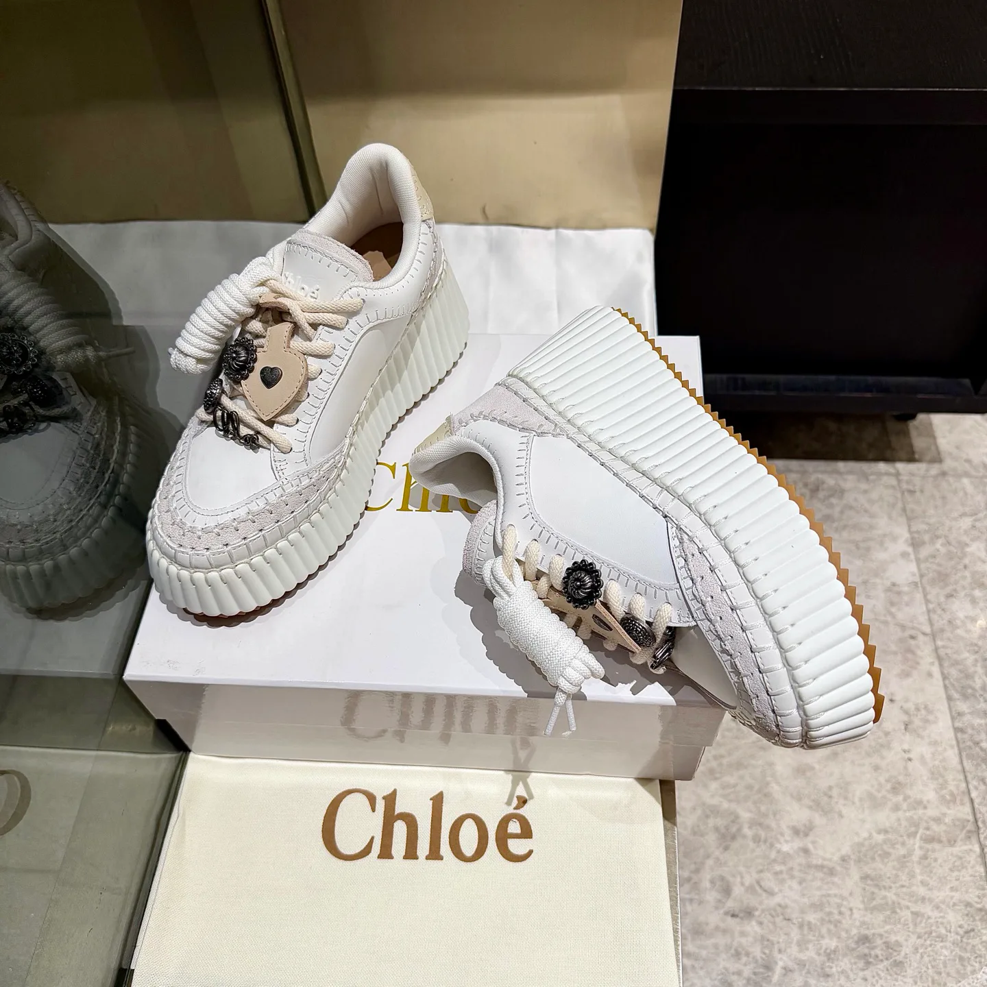 Women's Sneakers CHLOE 18104585