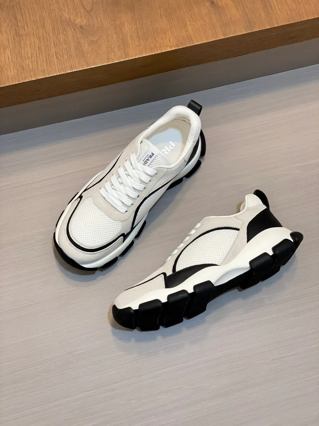 Women's Sneakers PRADA 18055233