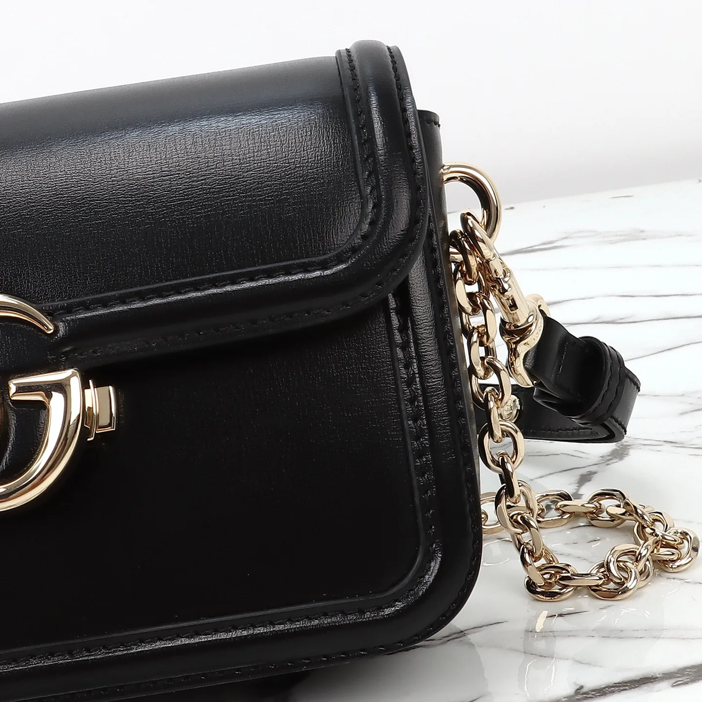 Women's Classic Handbags GUCCI 18210726