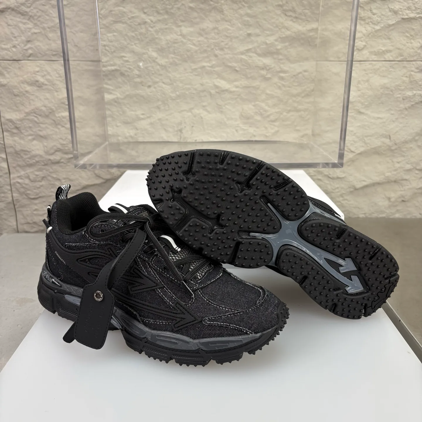 Women's Sneakers OFF-WHITE 18351520