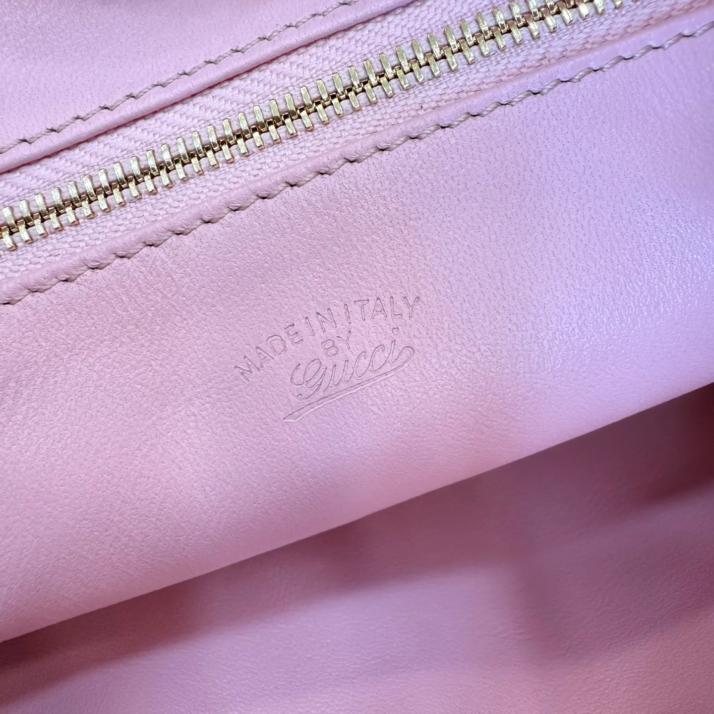 Women's Classic Handbags GUCCI 17243050