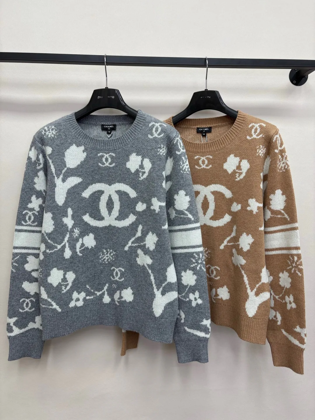 Women's Jumpers And Sweaters CHANEL 17696372