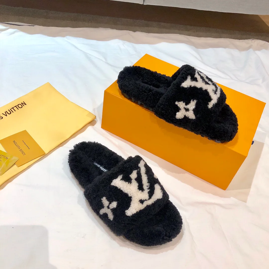 Women's Slippers LOUIS VUITTON 18034624