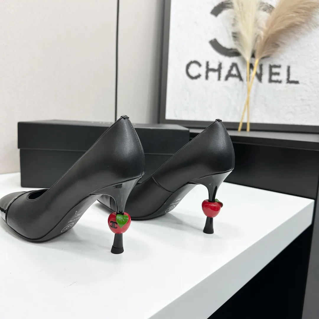 Women's Heels CHANEL 18083709
