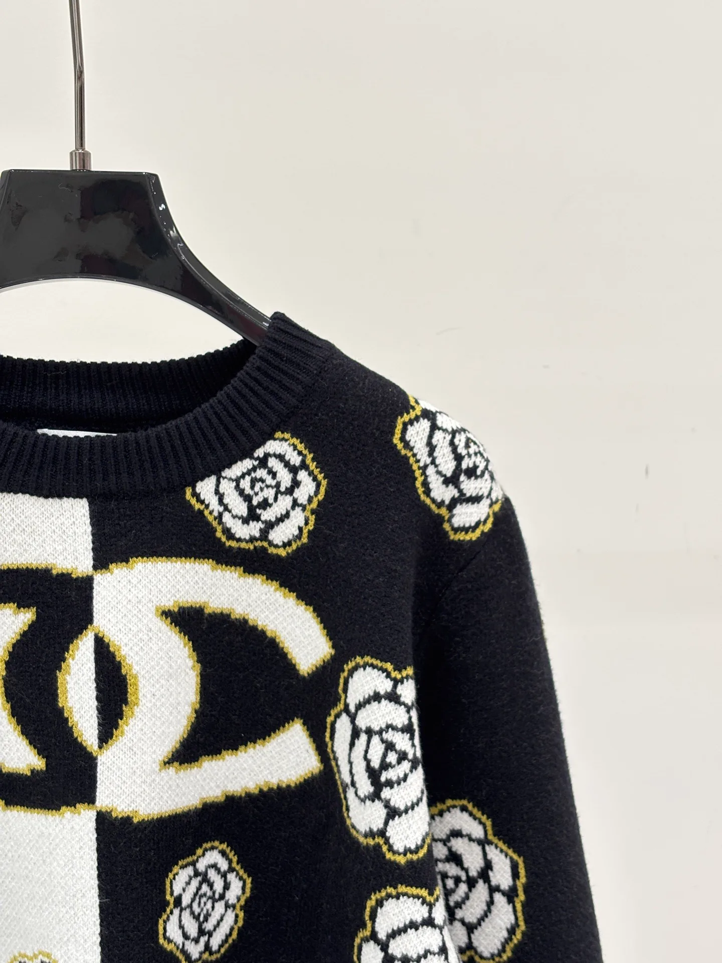 Women's Jumpers And Sweaters CHANEL 18138381