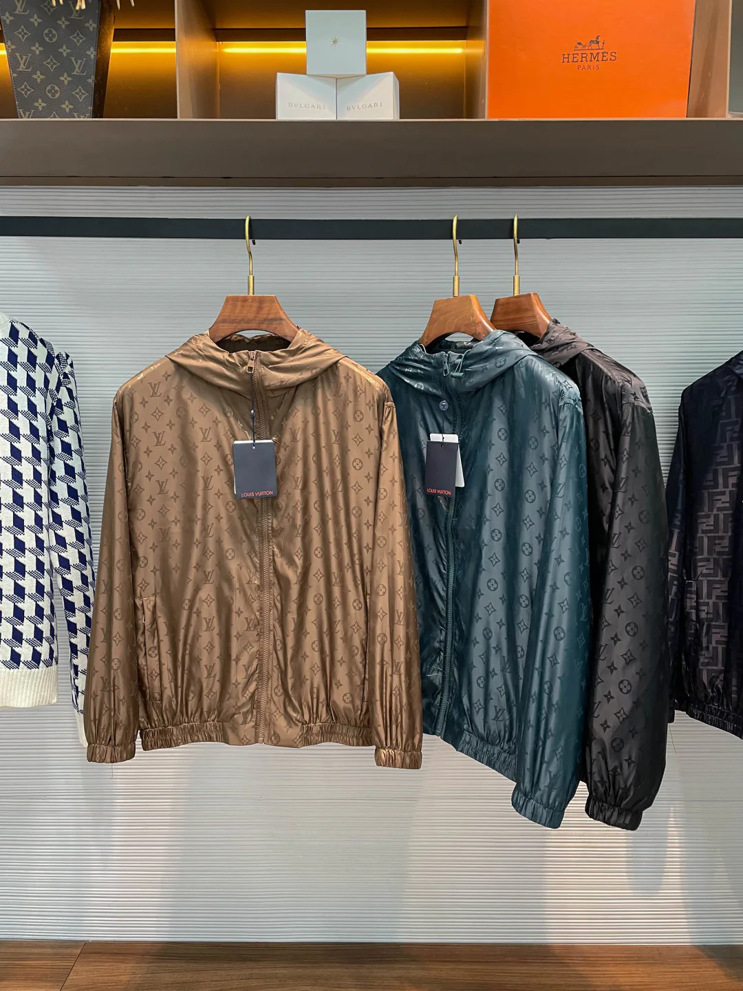 Men's Jackets And Down Jackets LOUIS VUITTON 18499038