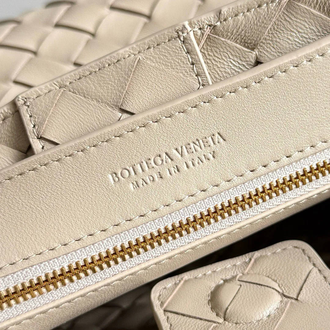 Women's Classic Handbags BOTTEGA VENETA 17792039