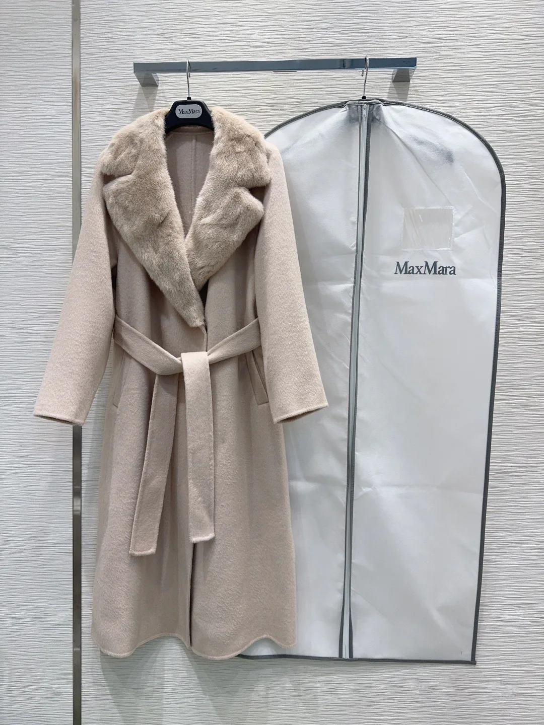 Women's Coats MAX MARA 18172480