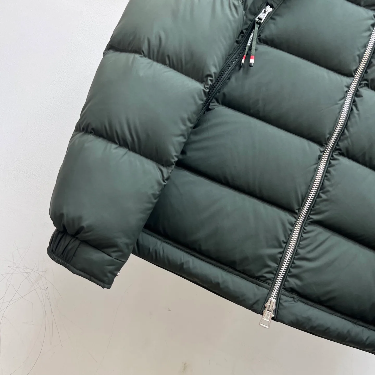 Women's Jackets And Down Jackets MONCLER 18281199