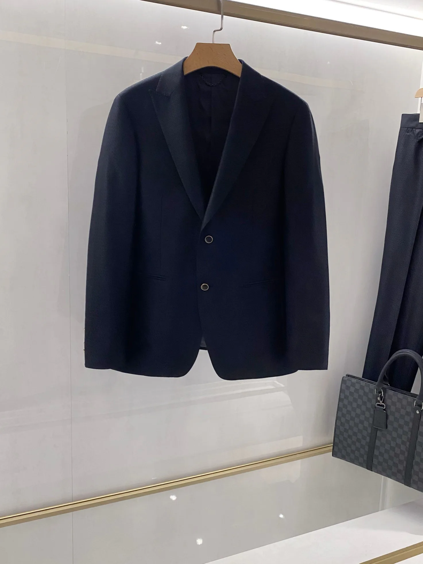 Men's Suits LOUIS VUITTON 17612504