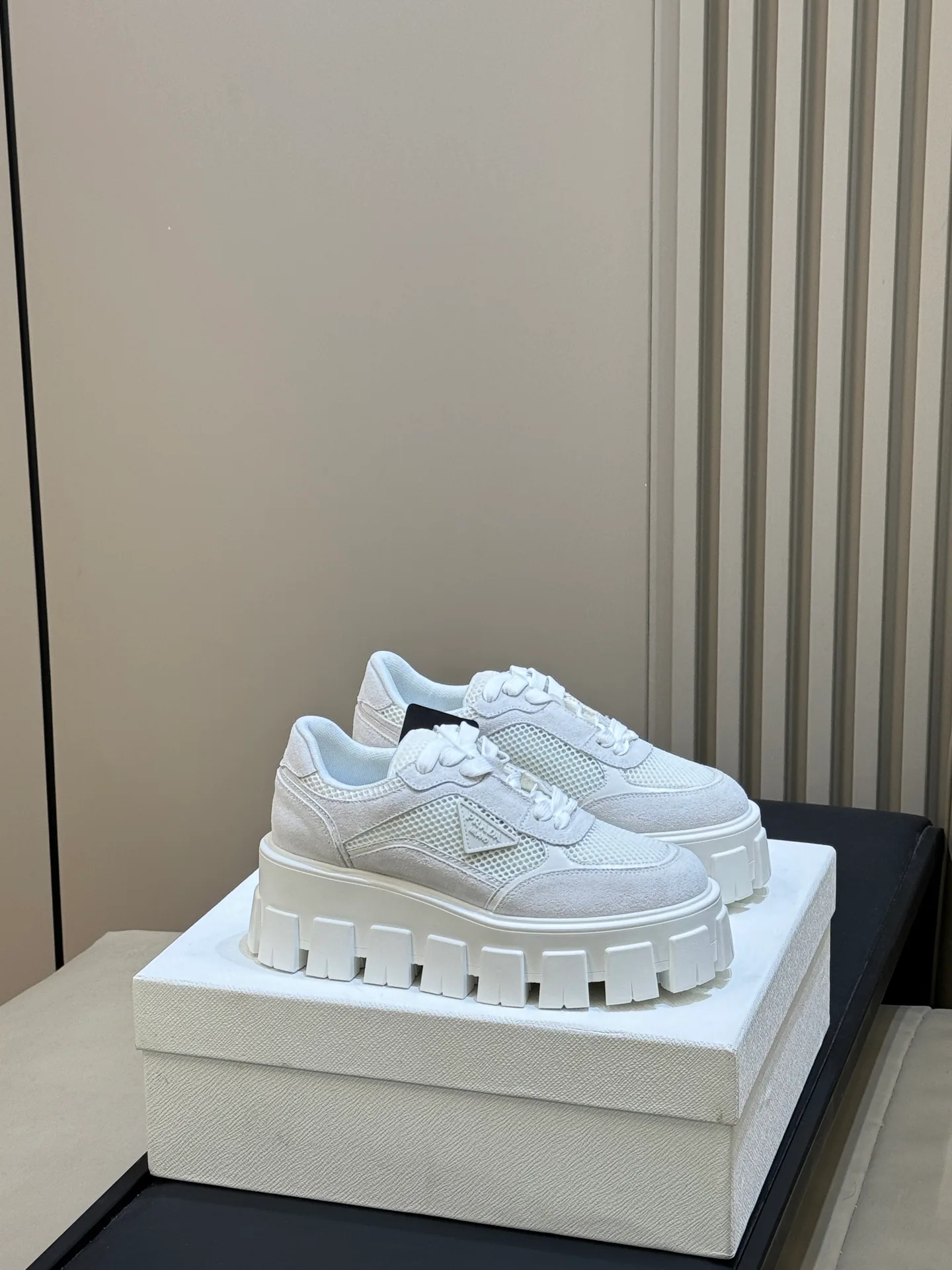 Women's Sneakers PRADA 18072932