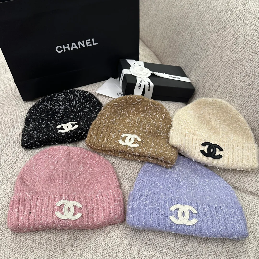 Hats CHANEL 18242780