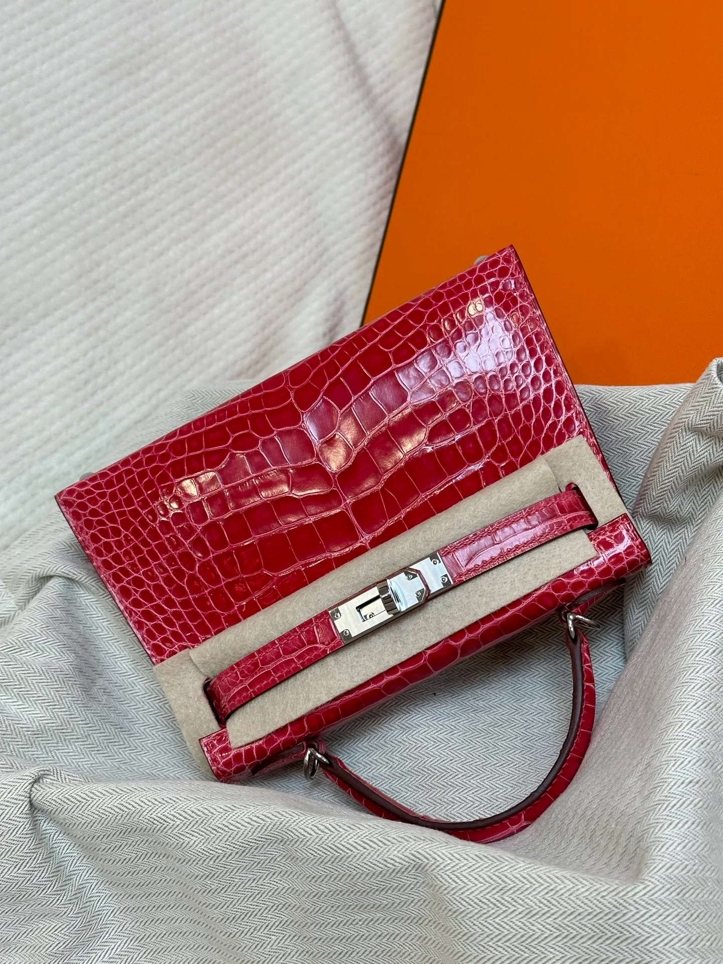 Women's Classic Handbags HERMES 18362074