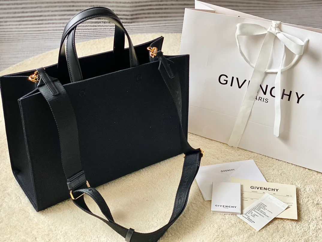 Women's Classic Handbags GIVENCHY 18452597