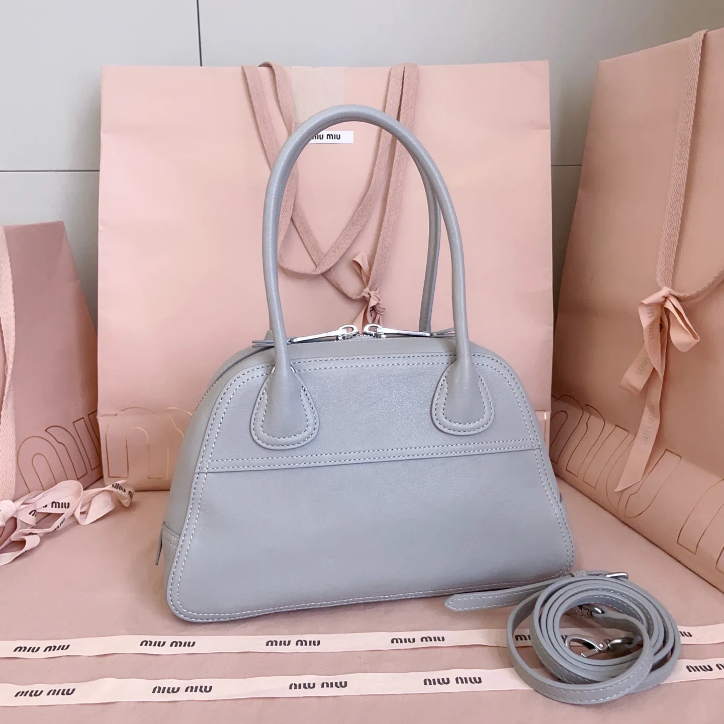 Классические Сумки Женские Miu Miu 18602449