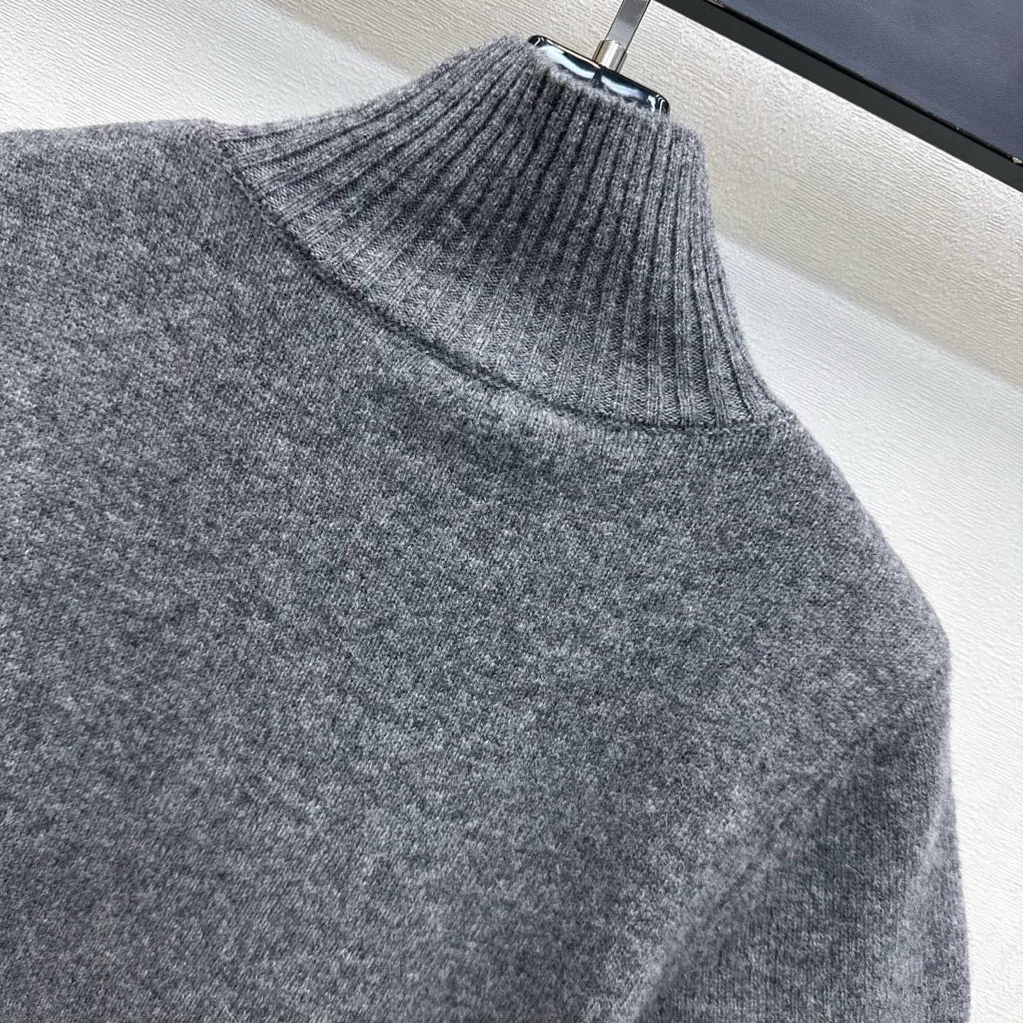 Women's Jumpers And Sweaters CHANEL 18327942