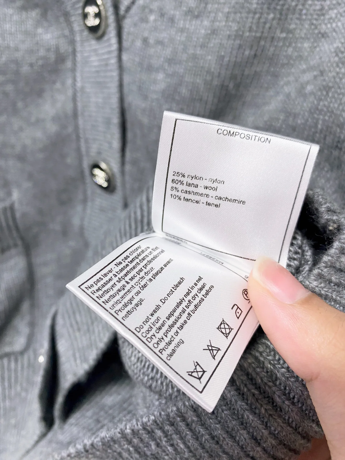 Women's Jumpers And Sweaters CHANEL 17822890