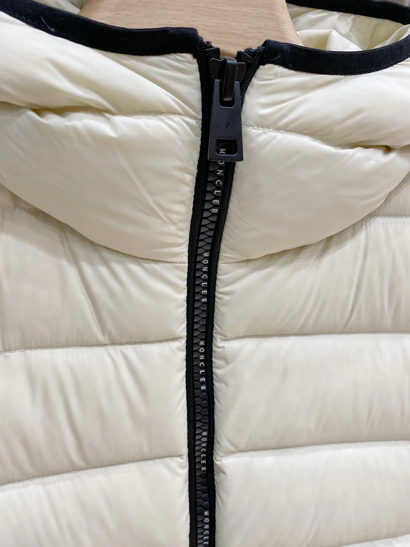 Куртки И Пуховики Мужские Moncler 18596292