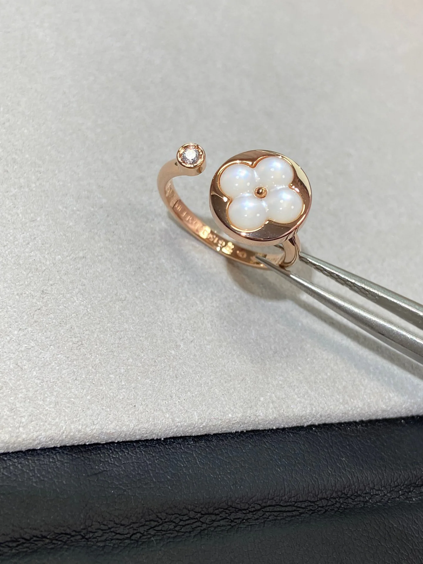 Jewelry LOUIS VUITTON 17819339