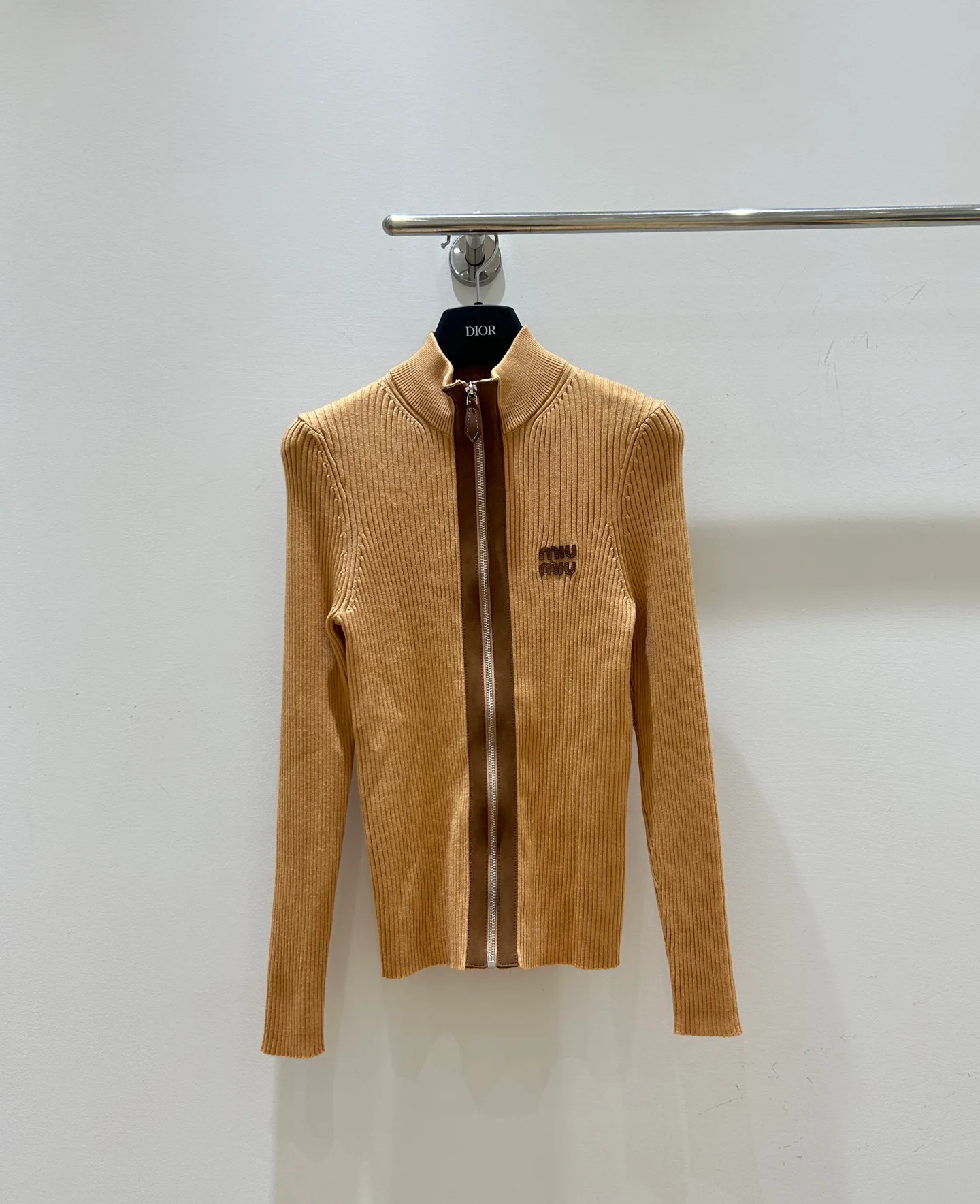 Women's Jumpers And Sweaters MIU MIU 18097025