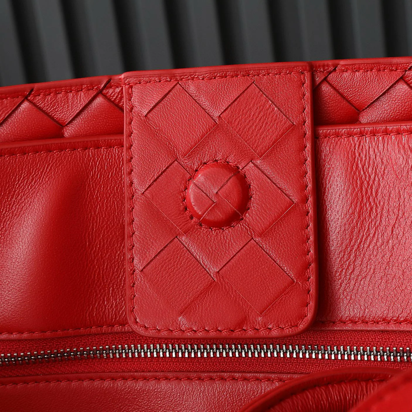 Классические Сумки Женские Bottega Veneta 18668708