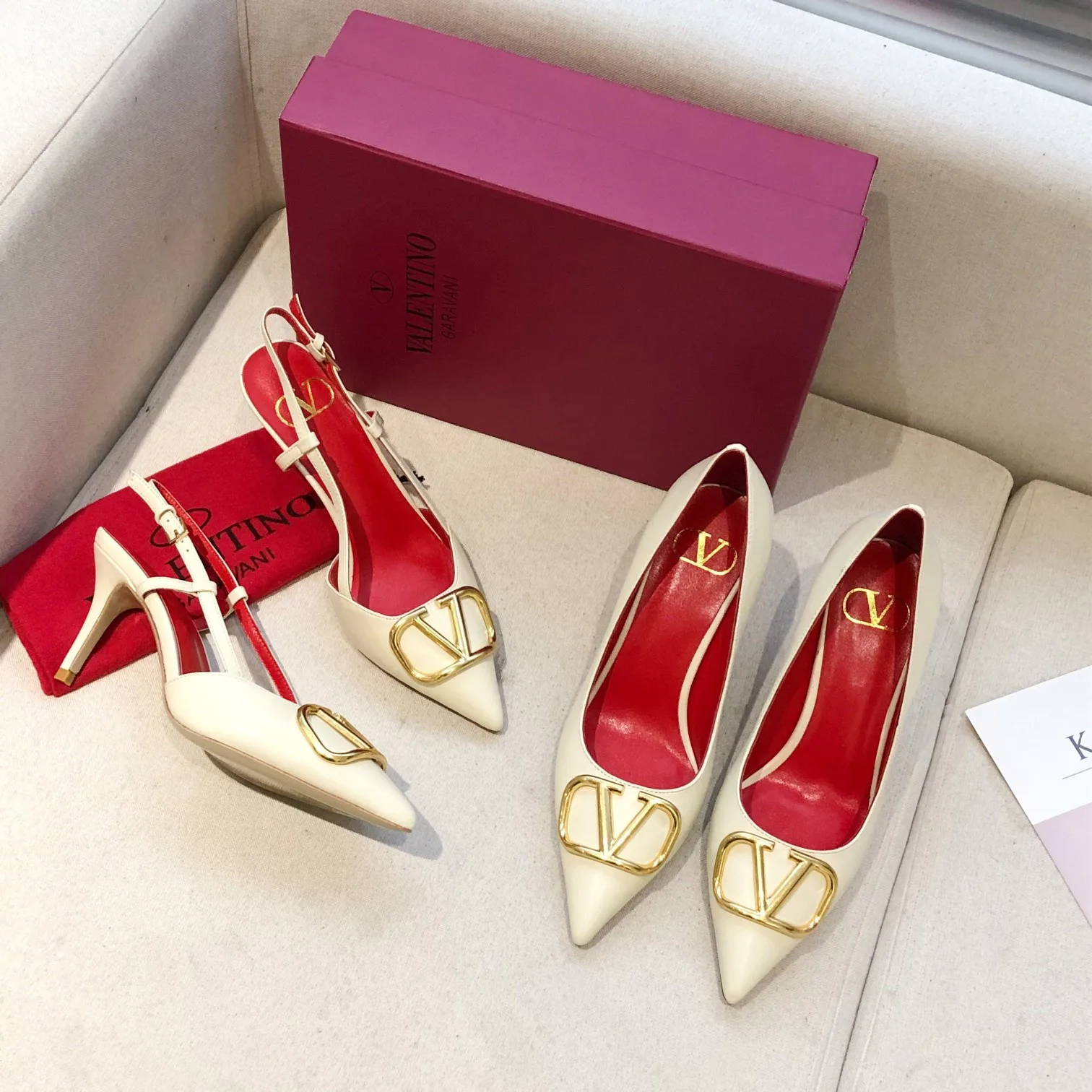 Women's Heels VALENTINO 17956865