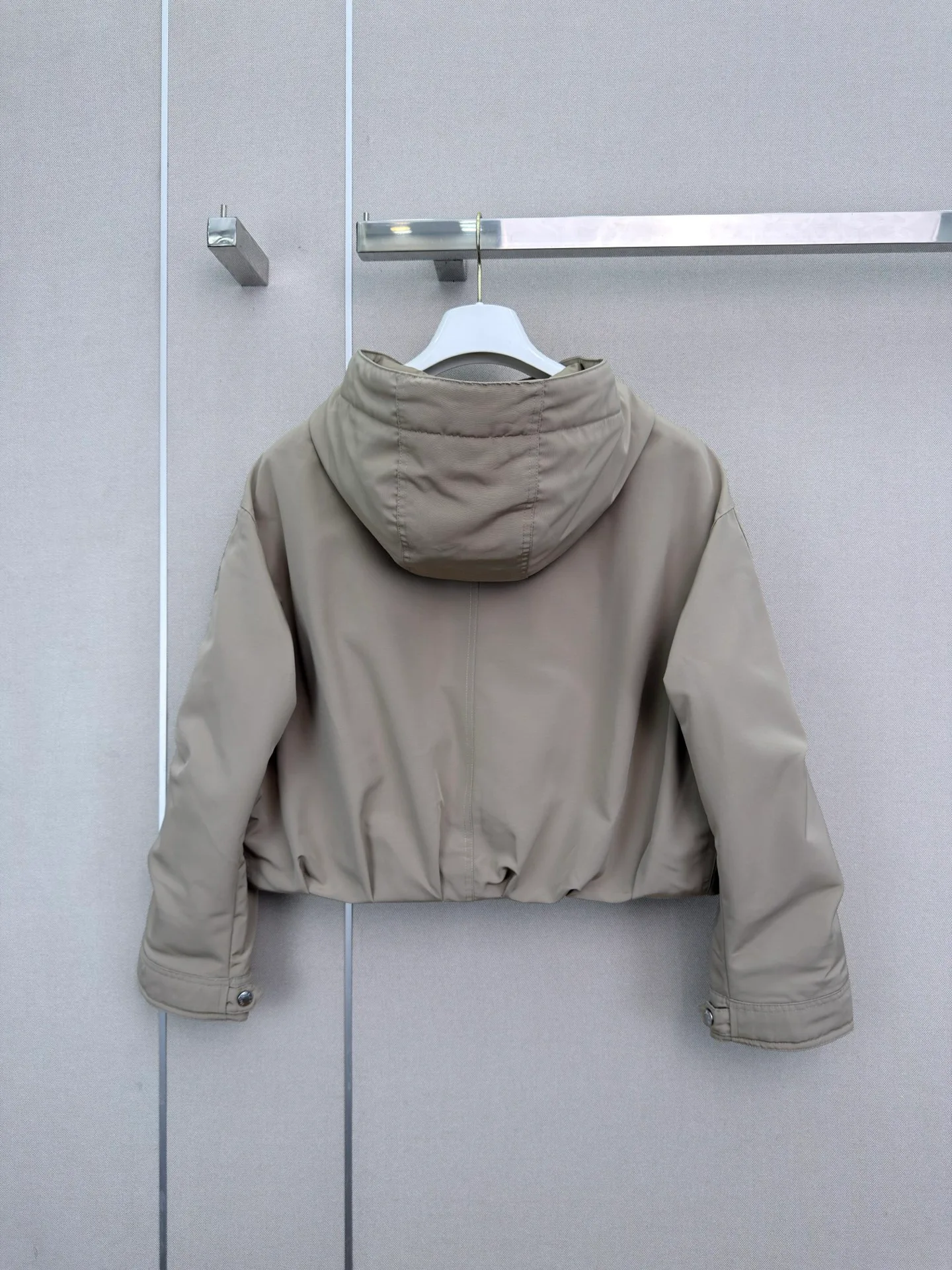 Women's Jackets And Down Jackets MONCLER 18402396