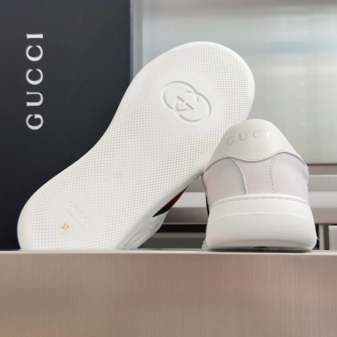 Women's Sneakers GUCCI 17950550