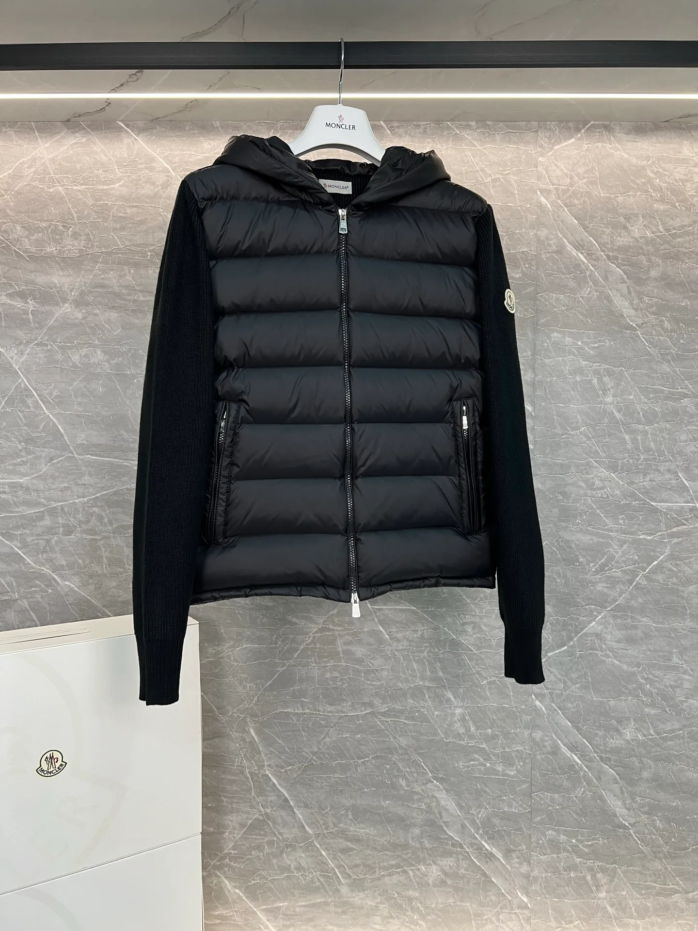 Men's Jackets And Down Jackets MONCLER 17951519