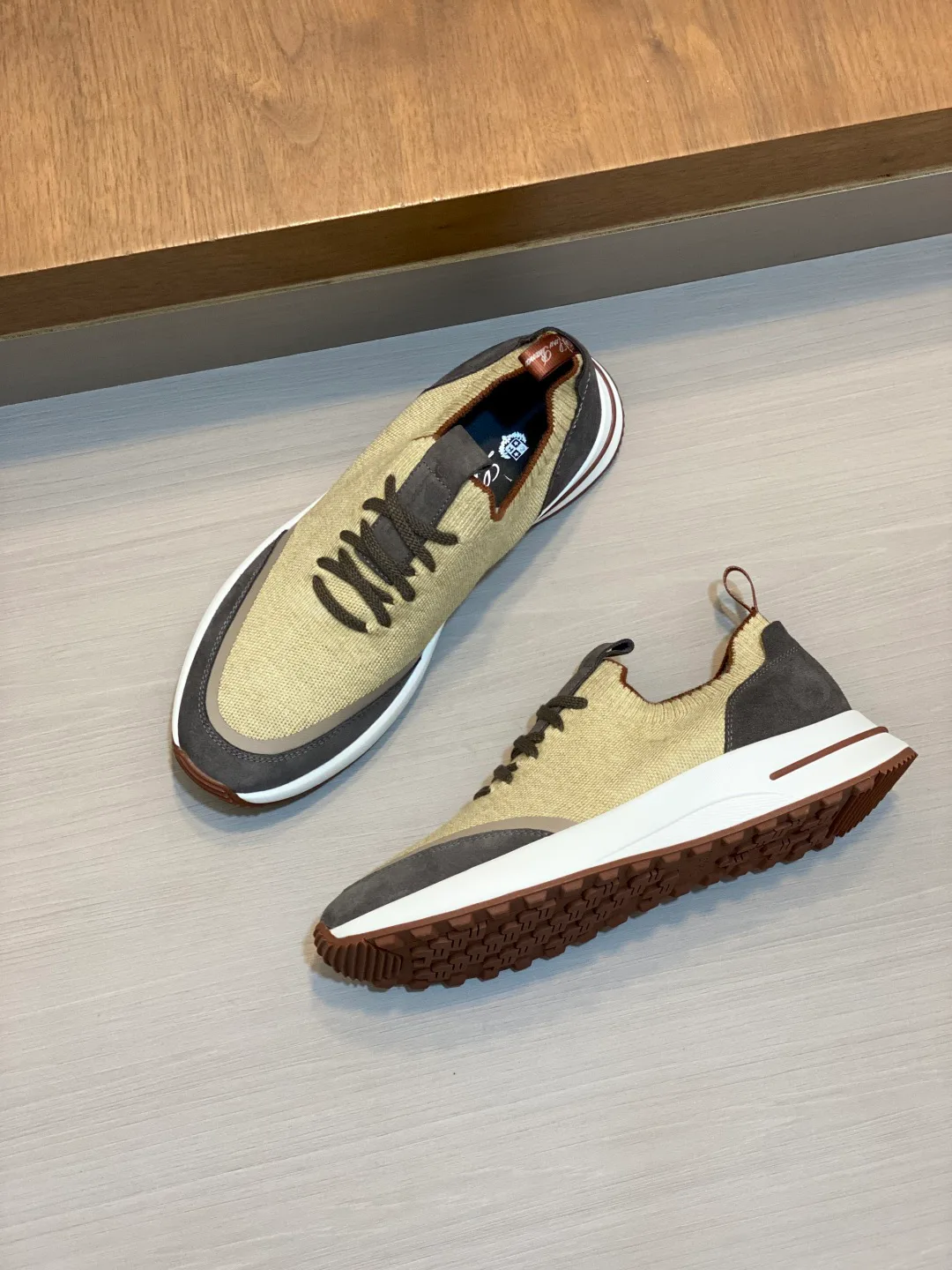 Men's Sneakers LORO PIANA 18100253