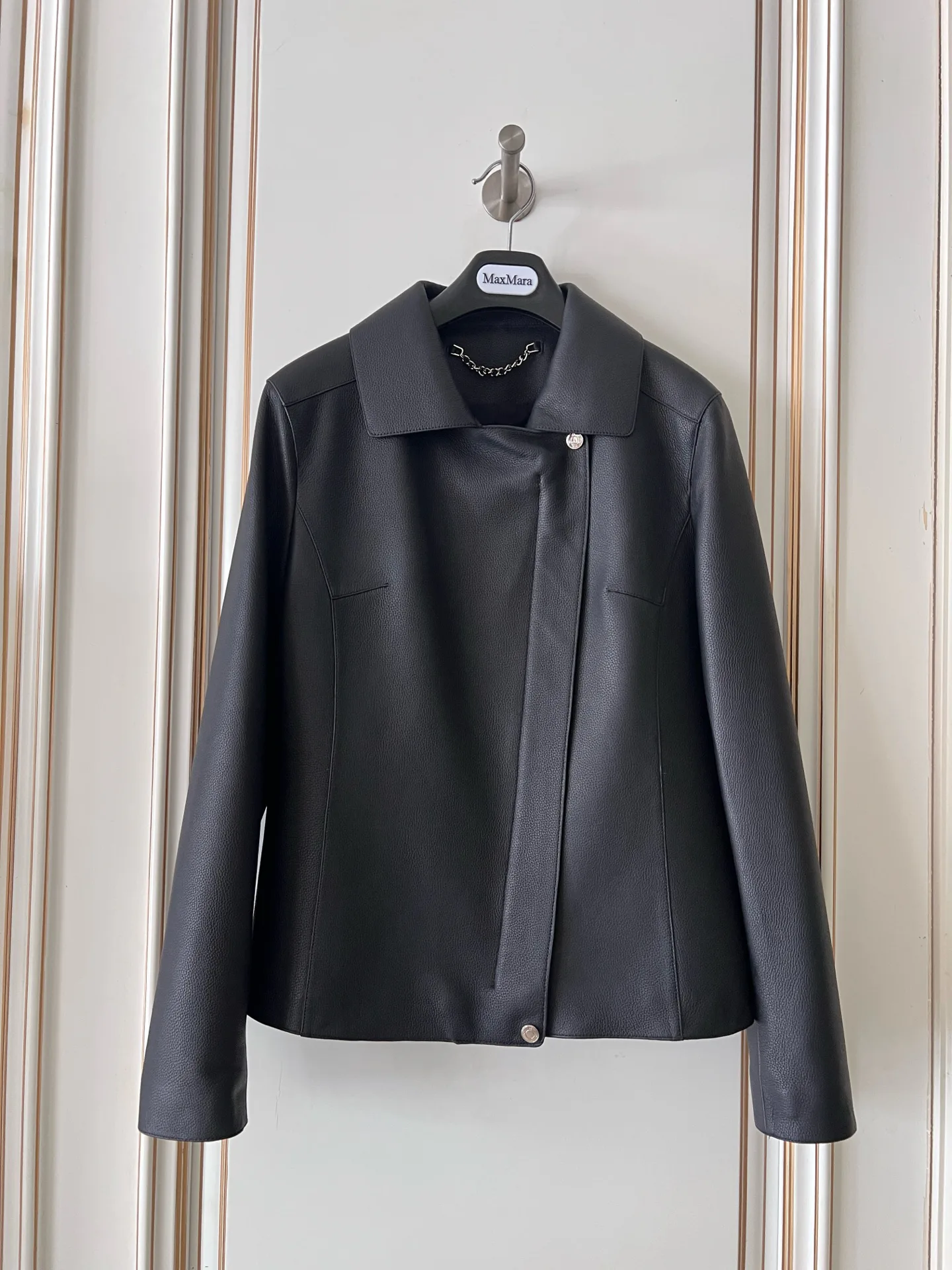 Women's Leather Jackets And Sheepskin Coats HERMES 17913336