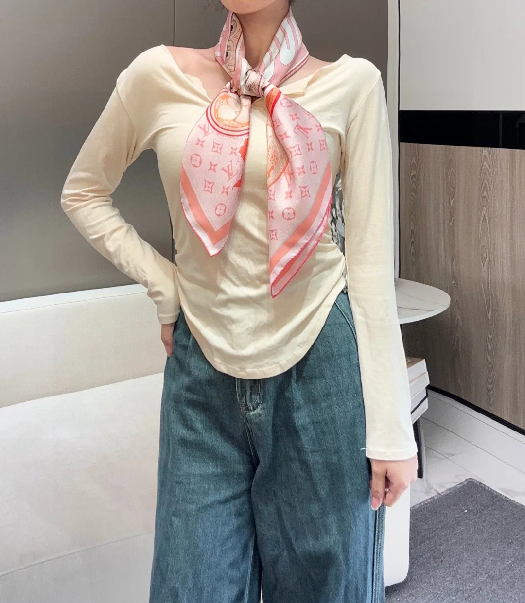 Silk Scarves LOUIS VUITTON 16891162