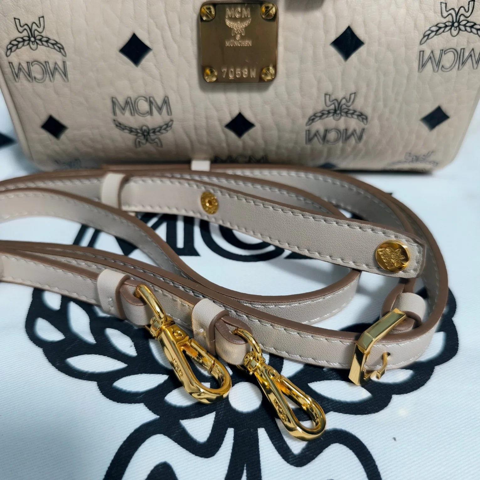 Women's Classic Handbags MCM 17896738