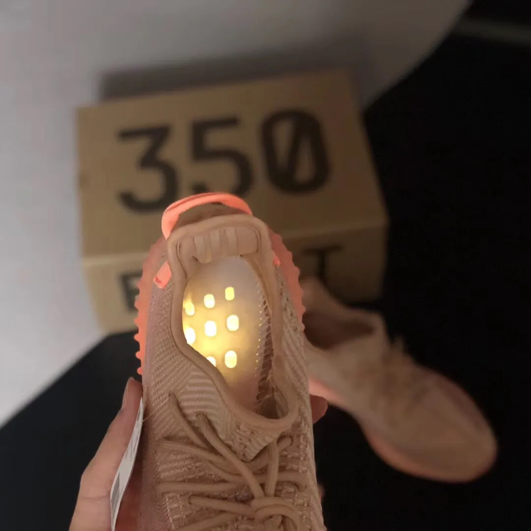 Men's Sneakers YEEZY 17388176