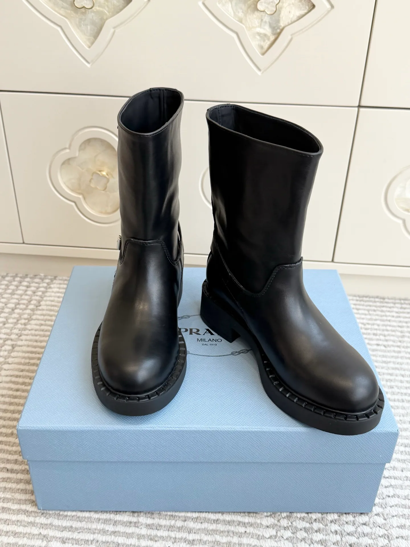 Ботинки Женские Prada 18598050