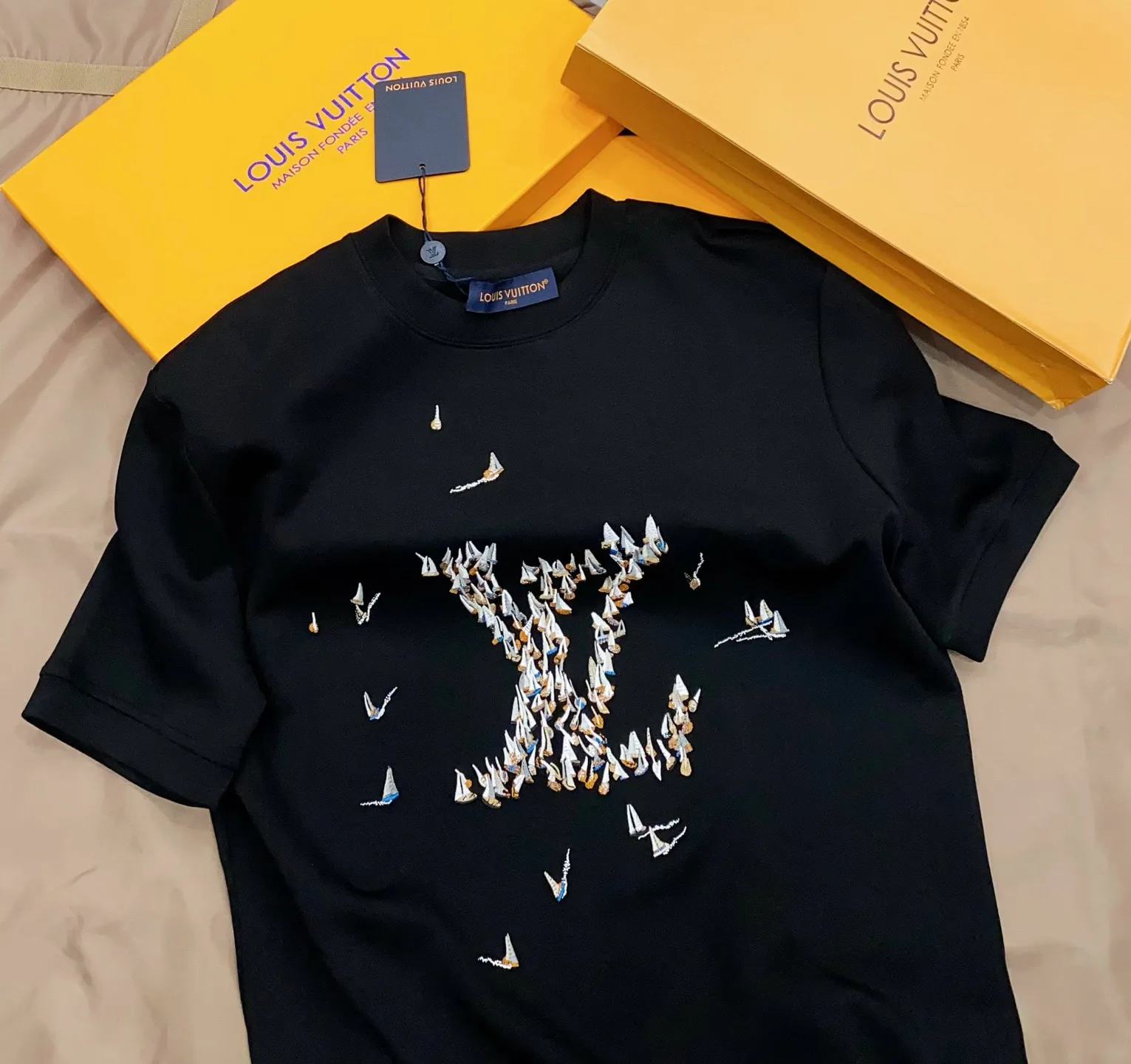 Men's T-Shirts LOUIS VUITTON 17973708