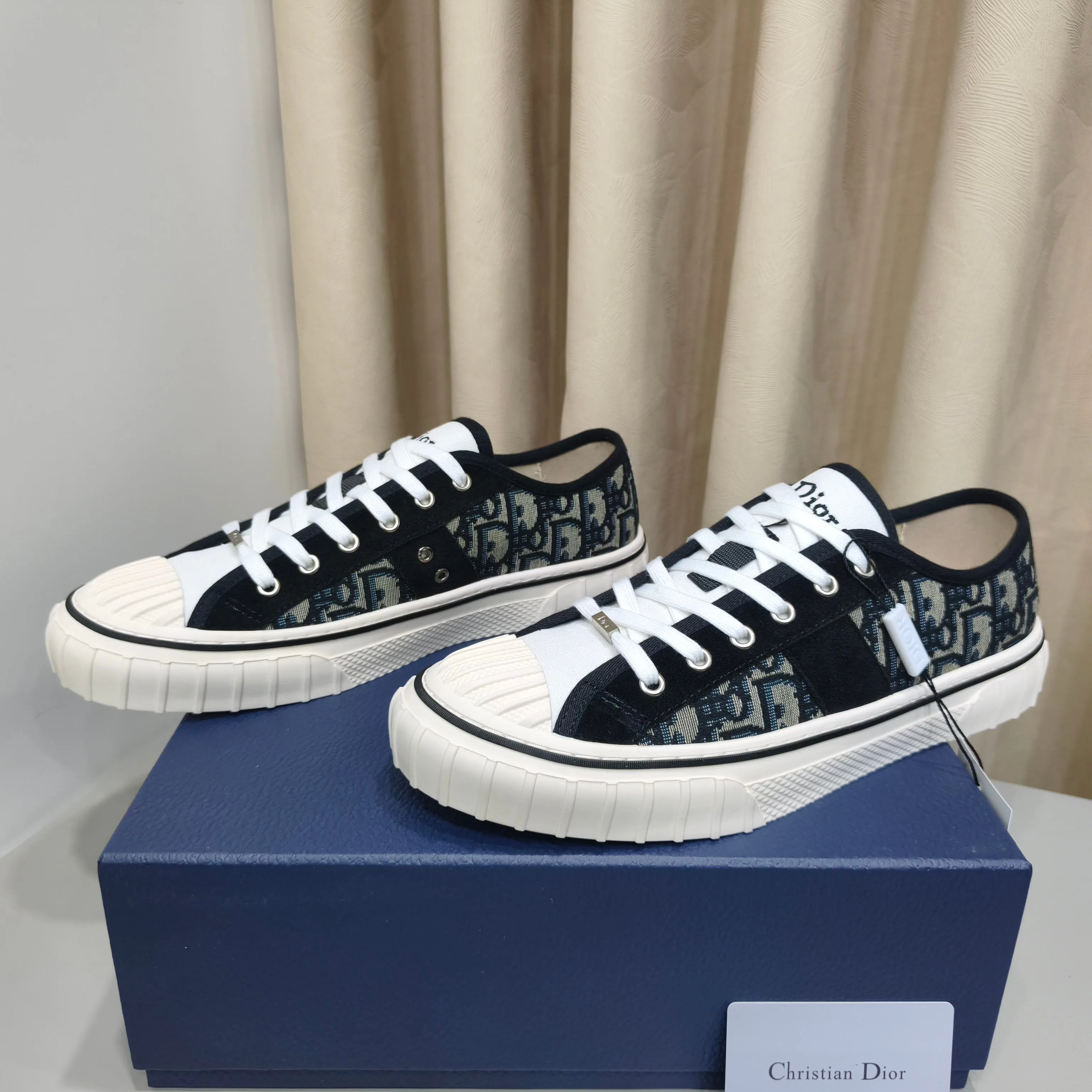 Men's Sneakers CHRISTIAN DIOR 17988734