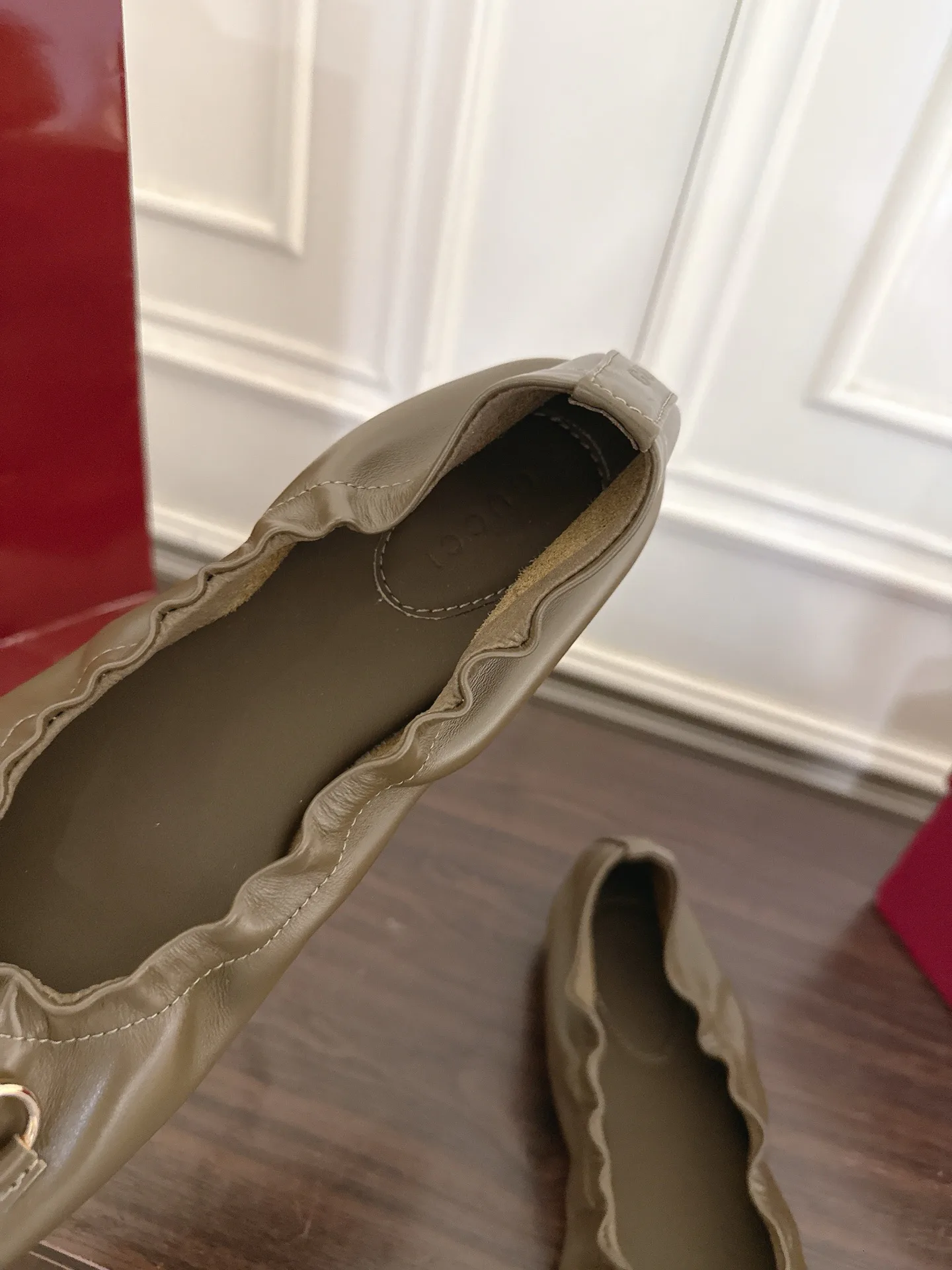 Women's Ballet Flats GUCCI 18135539
