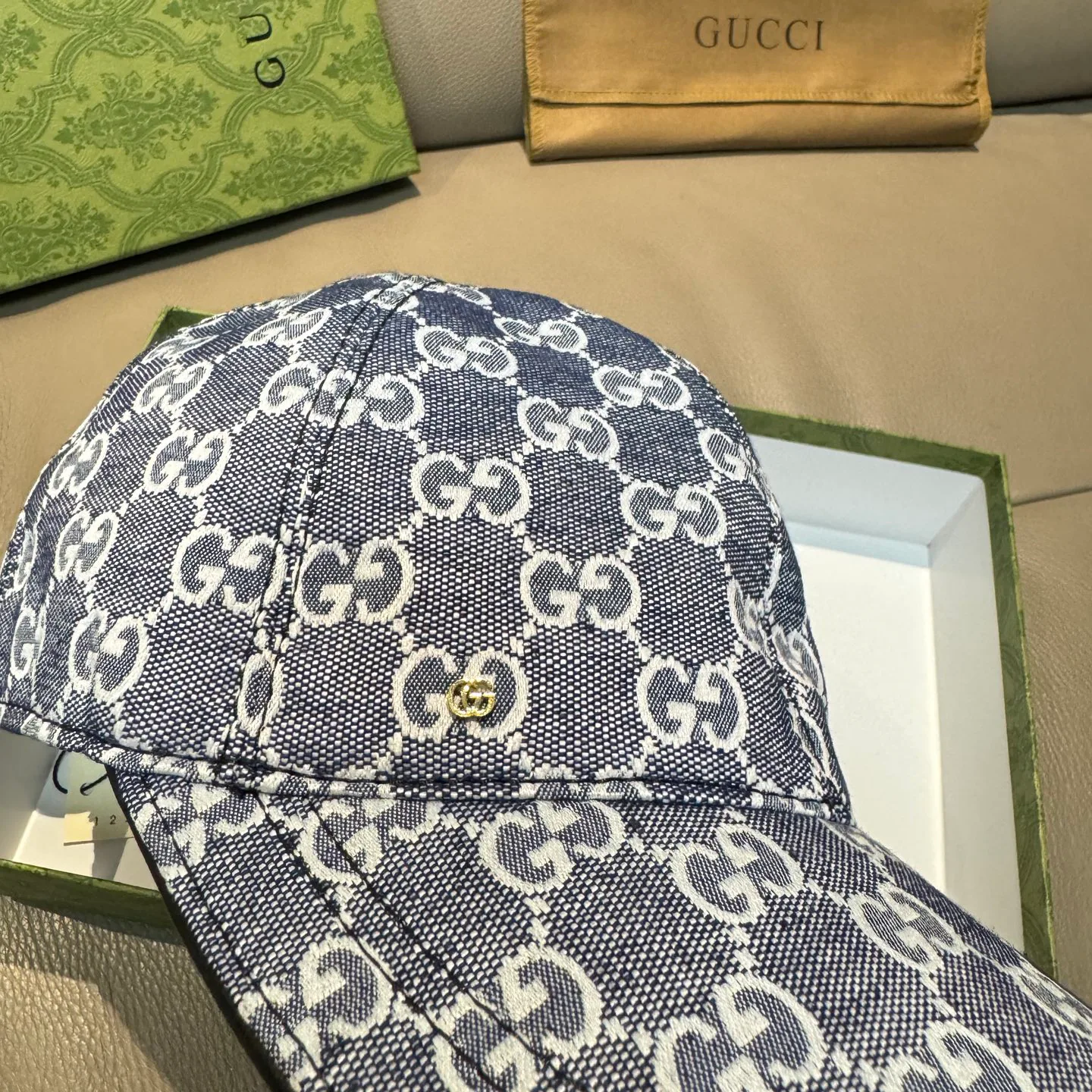 Hats GUCCI 18105207