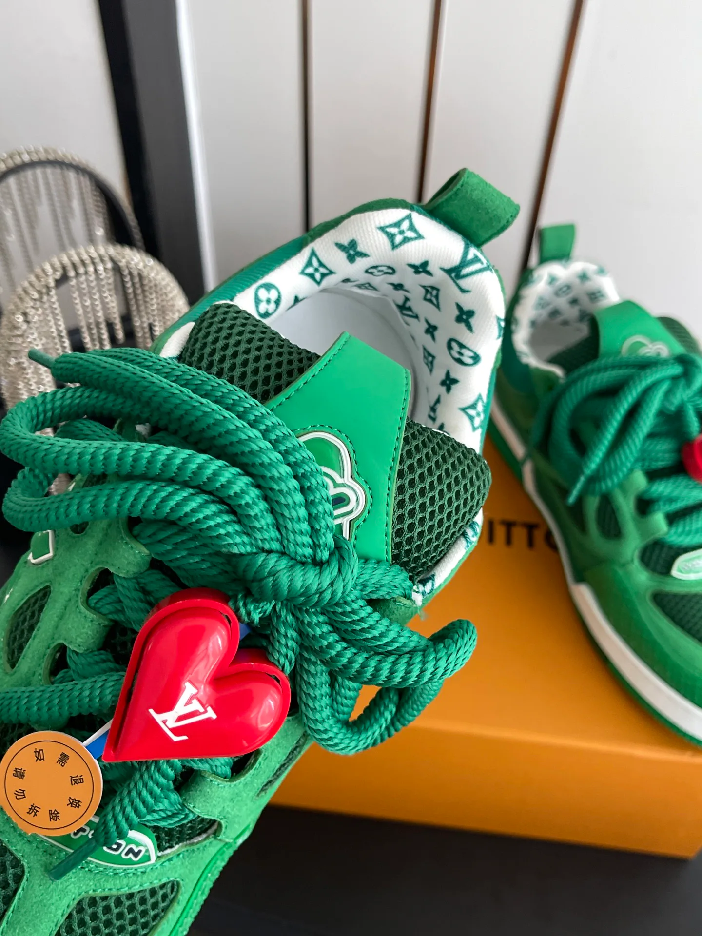 Men's Sneakers LOUIS VUITTON 17554385