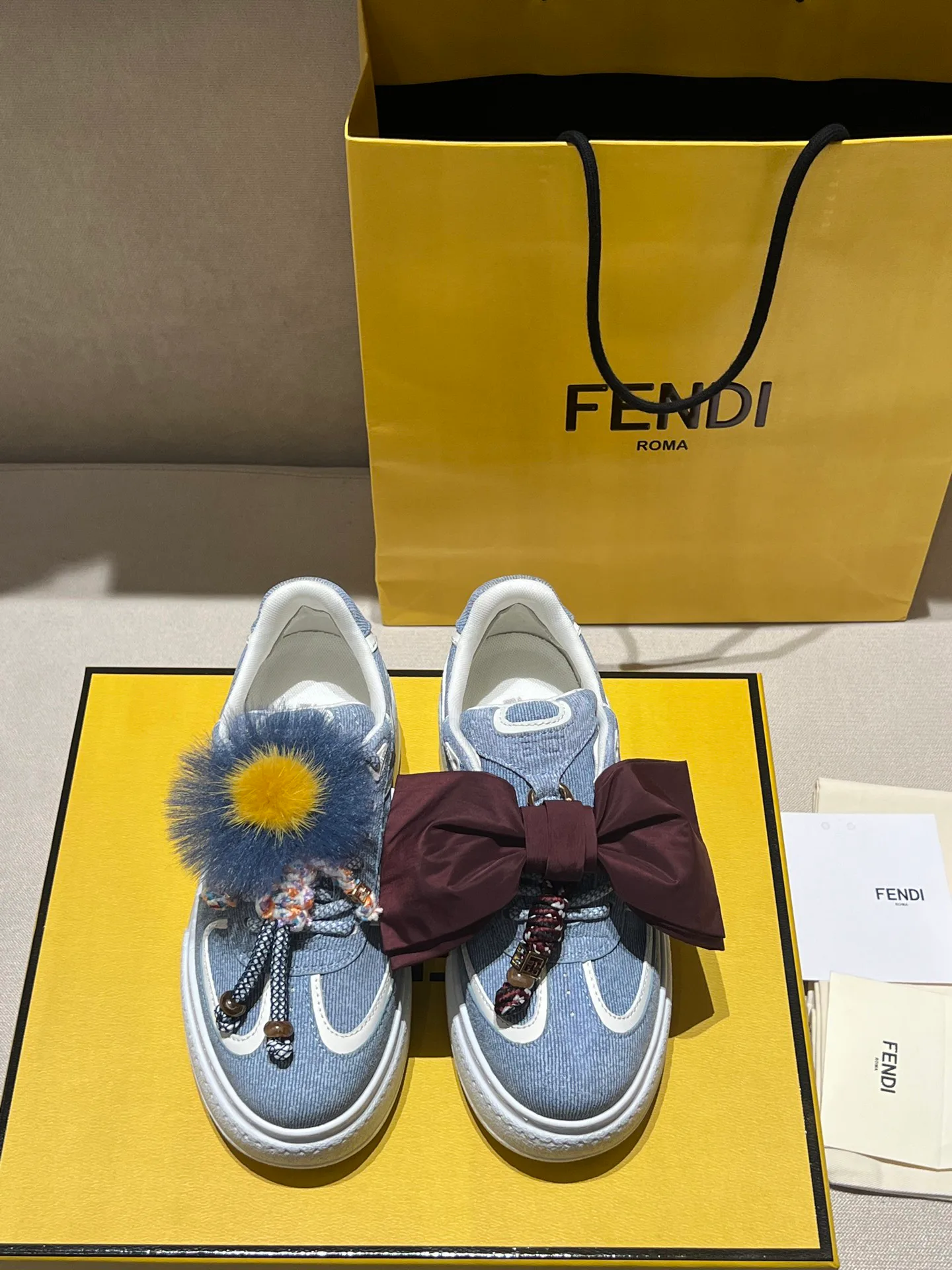 Women's Sneakers FENDI 18020690
