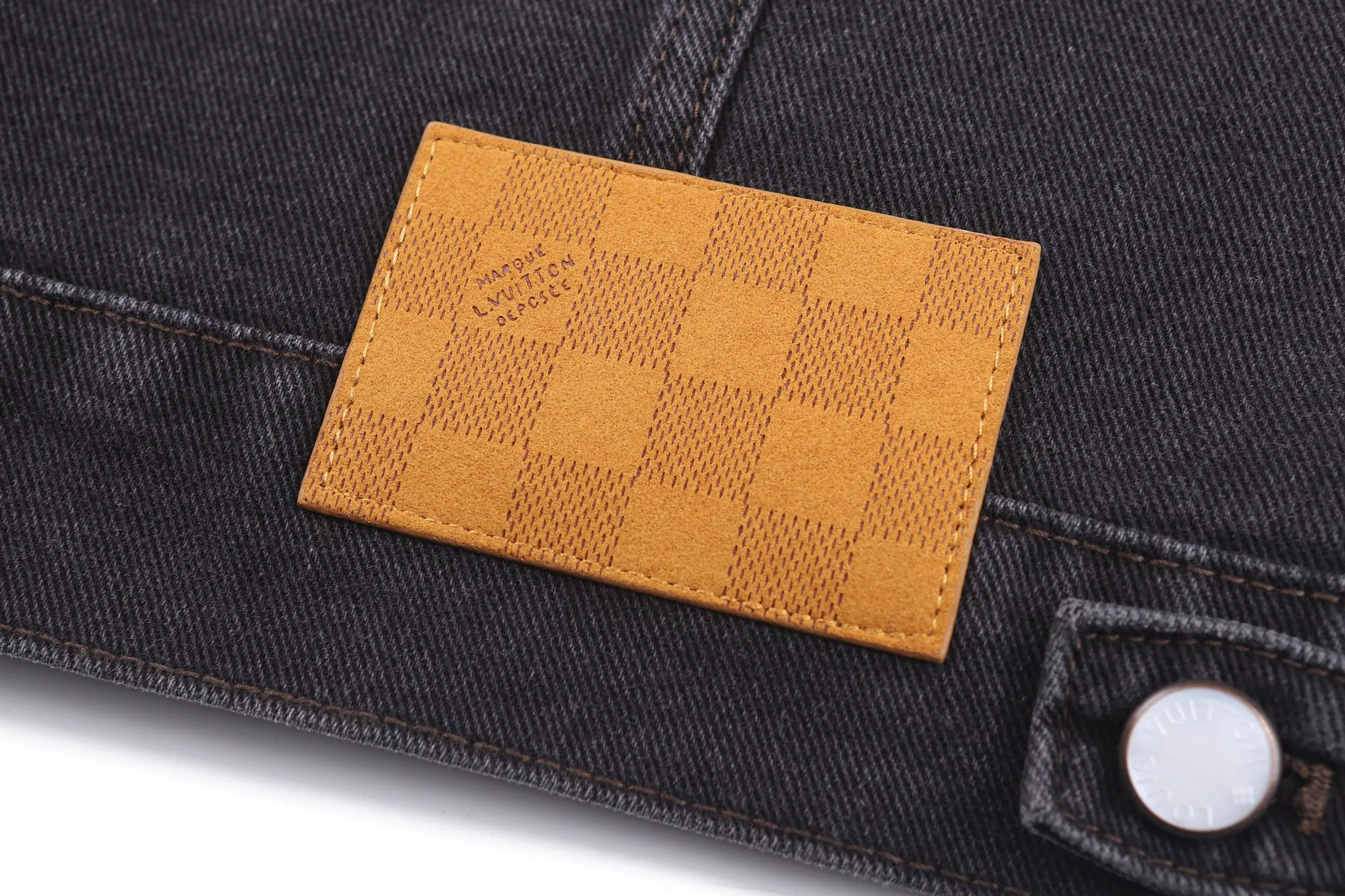 Women's Jackets And Down Jackets LOUIS VUITTON 18335162