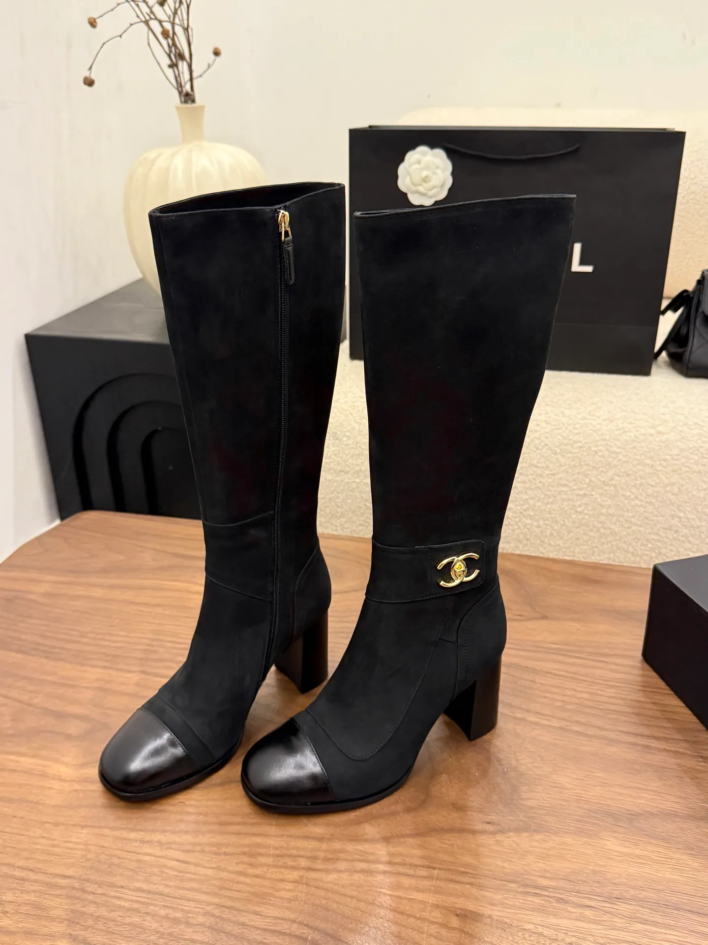Women's Boots CHANEL 17893255