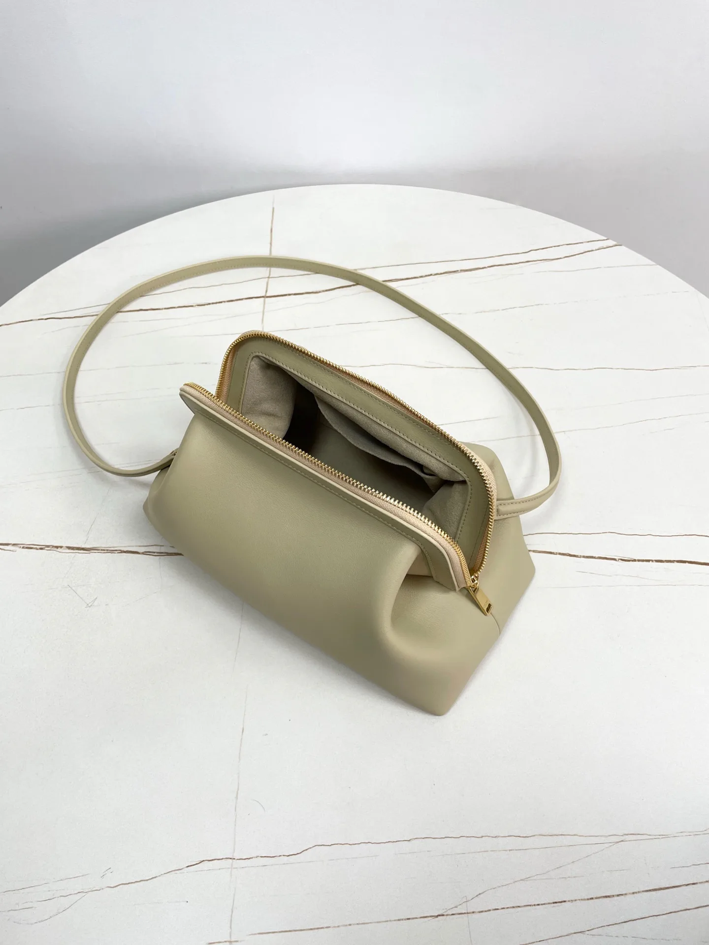 Women's Classic Handbags CELINE 17852570