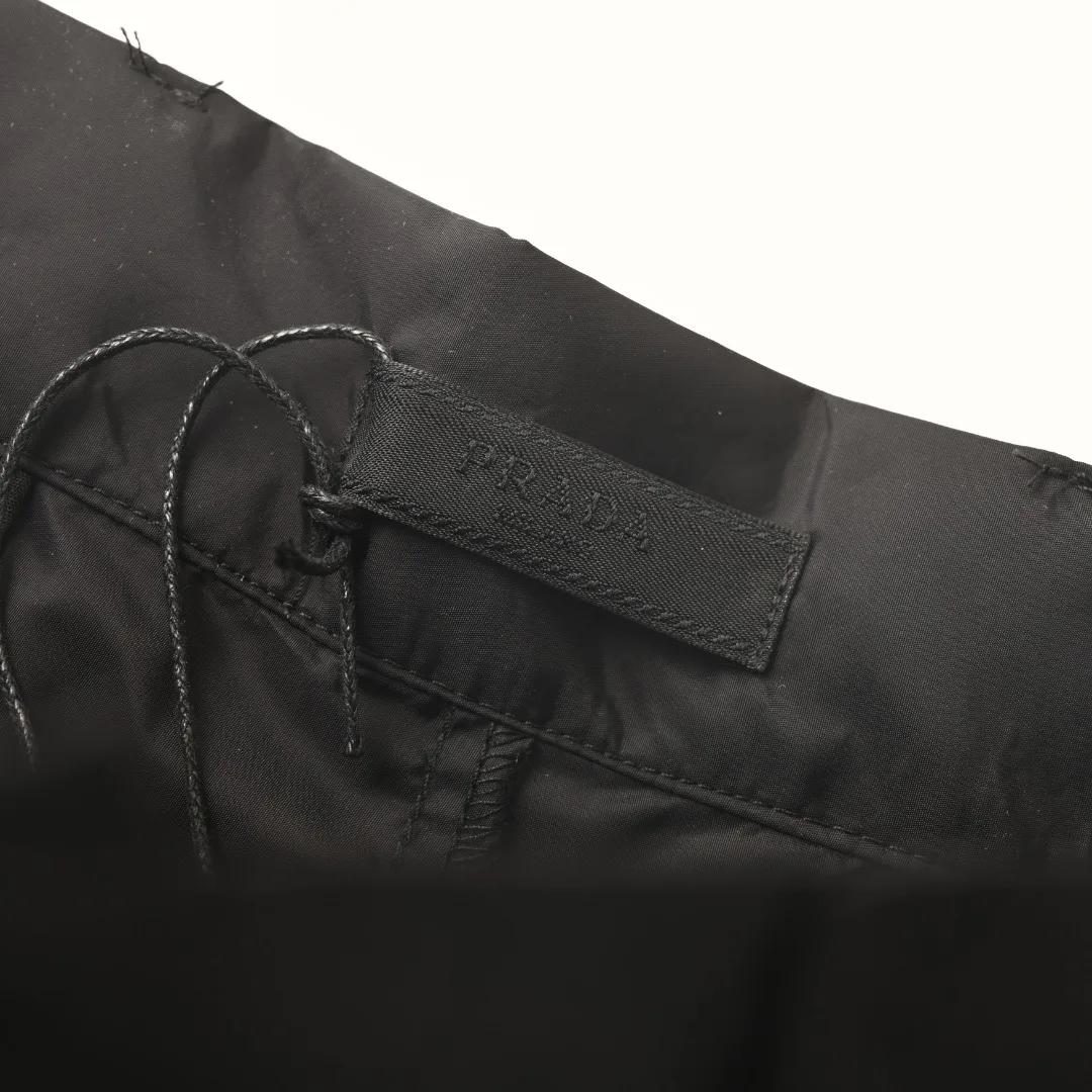 Men's Trousers PRADA 18179688