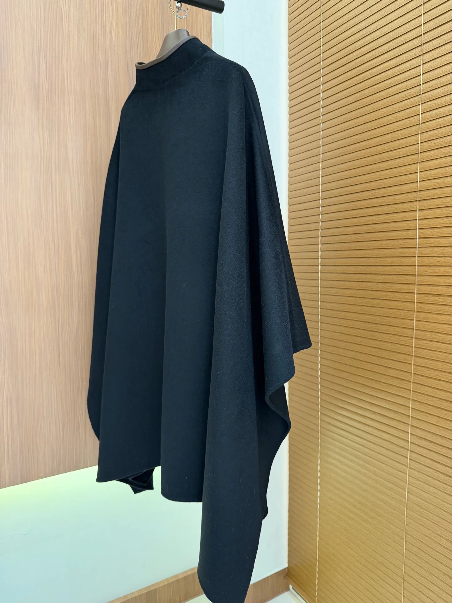 Women's Coats LORO PIANA 18274203