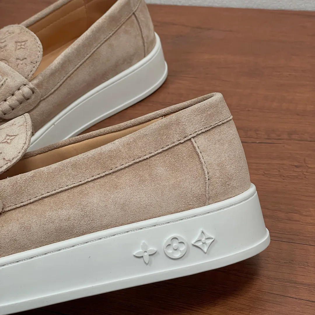 Men's Loafers And Dress Shoes LOUIS VUITTON 17307289